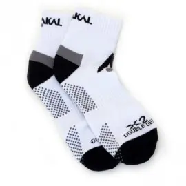 Karakal X3 Trainer - White / Black - 1 Pair of Socks